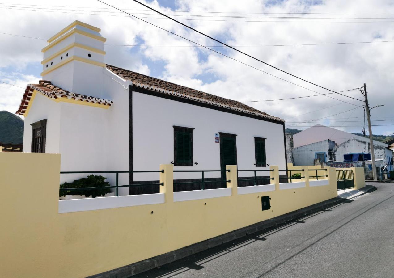Villa Aurora House à Mosteiros  Extérieur photo