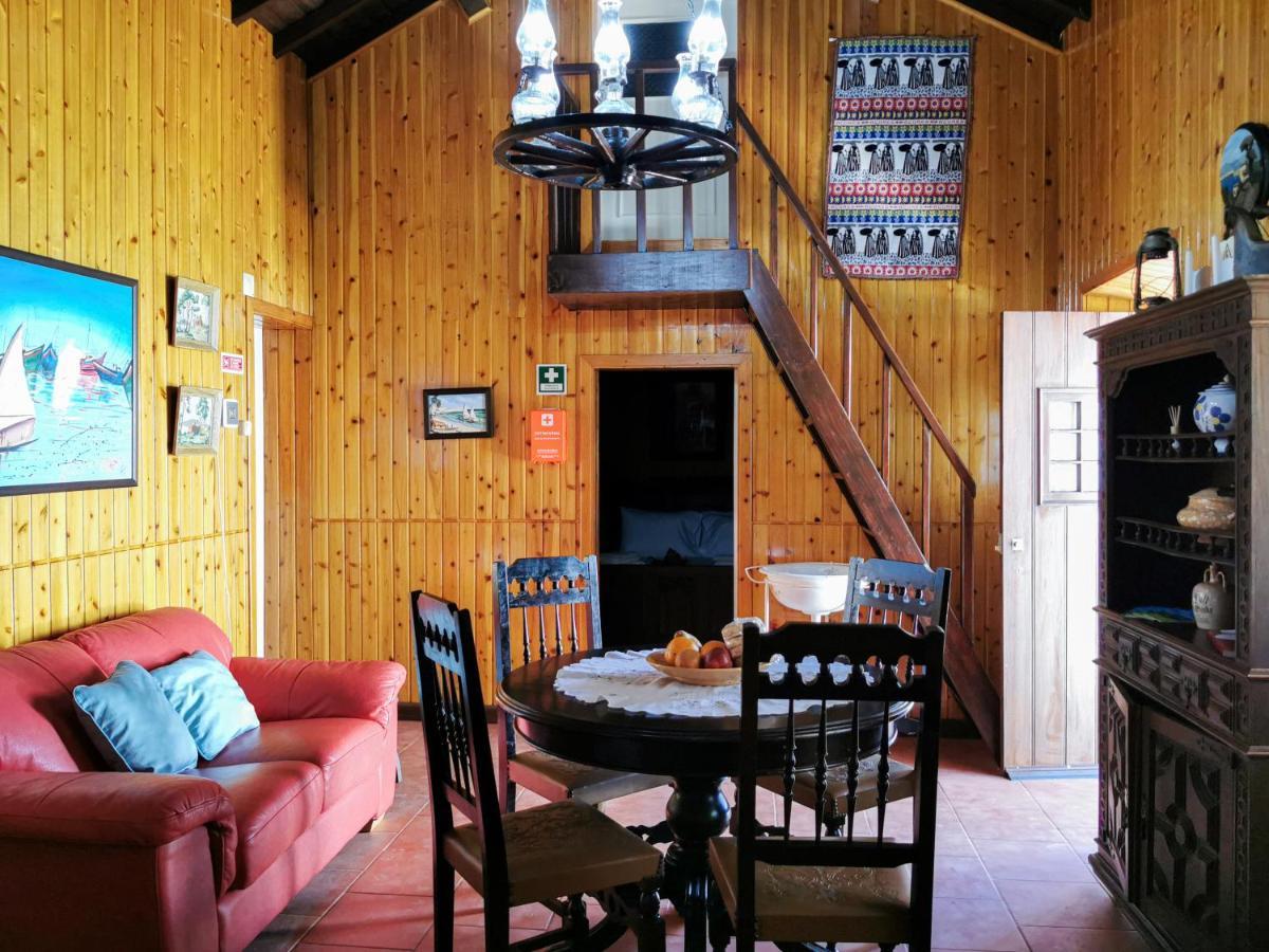 Villa Aurora House à Mosteiros  Extérieur photo