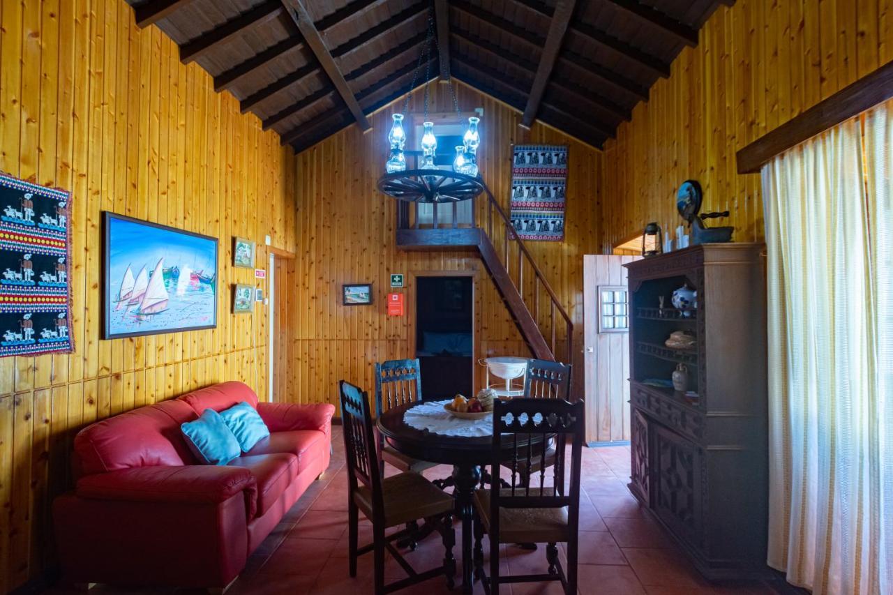 Villa Aurora House à Mosteiros  Extérieur photo
