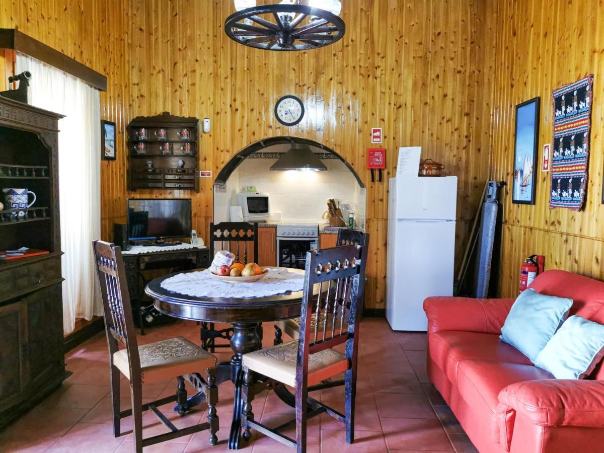 Villa Aurora House à Mosteiros  Extérieur photo